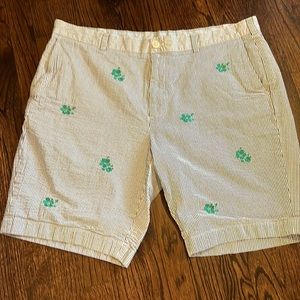 Brooks Brothers Seersucker Shorts 40 EUC Embroidered Flowers